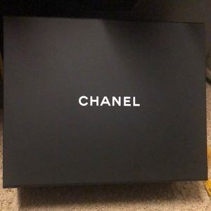 Chanel magnetic box